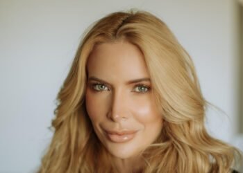 Karol Loren transforma vidas ao unir nutrição, fé e bem-estar em propósito de vida