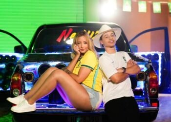 Arthur Fernandes e Juliana Marques apostam na força de “Camisa do Brasil”, que amplia espaço nas rádios e playlists