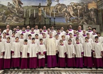 Coro da Capela Sistina realiza apresentação especial durante missa na Catedral de Brasília
